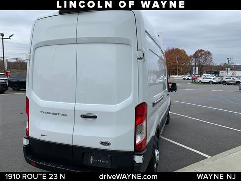 Used 2023 Ford Transit 250 148 High Roof AWD image 7