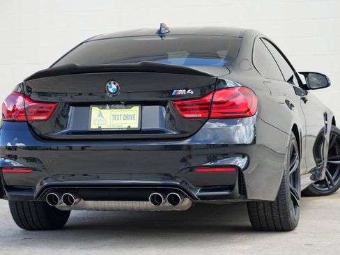 Used 2018 BMW M4 Coupe RWD image 4