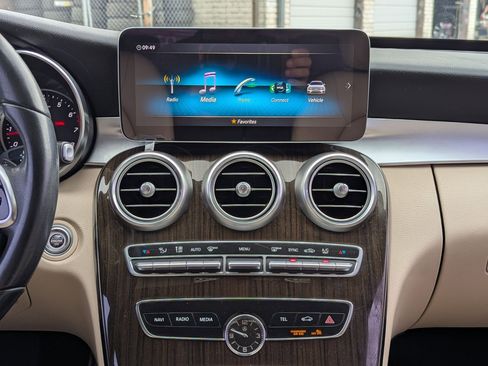 Used 2020 Mercedes-Benz C 300 Sedan image 18