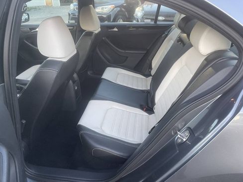 Used 2015 Volkswagen Jetta Sport FWD image 22