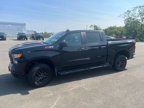 Used 2024 Chevrolet Silverado 1500 Custom Trail Boss AWD/4WD image 1