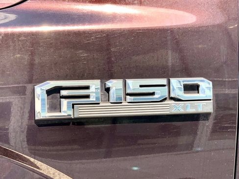 Used 2019 Ford F150 XLT w/ Equipment Group 302A Luxury AWD/4WD image 10