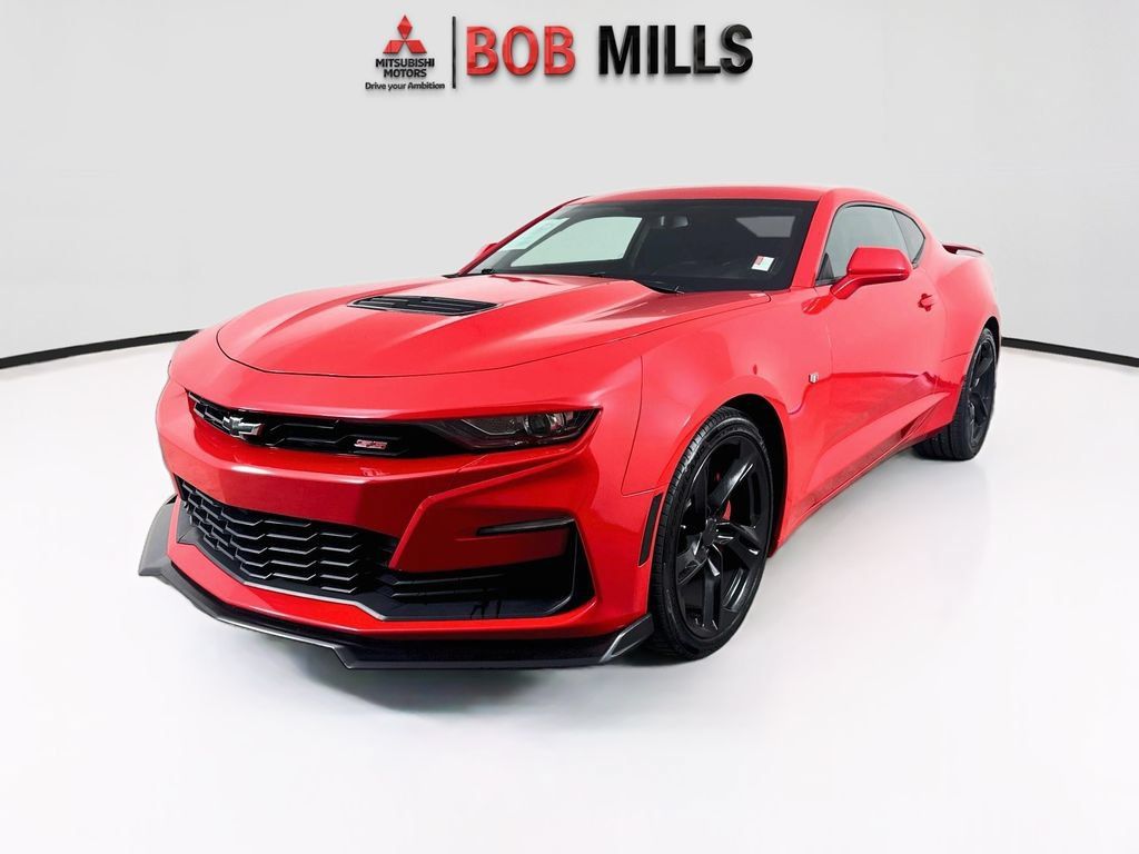 Used 2021 Chevrolet Camaro SS RWD image 3