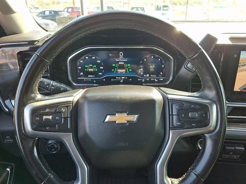 Used 2024 Chevrolet Silverado 2500 LT AWD/4WD image 18