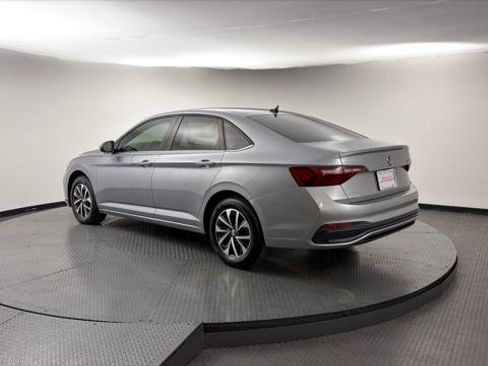 Used 2023 Volkswagen Jetta S FWD image 6