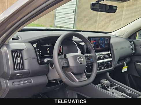 New 2026 Nissan Pathfinder SL image 13