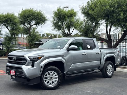 New 2026 Toyota Tacoma SR5 RWD image 2