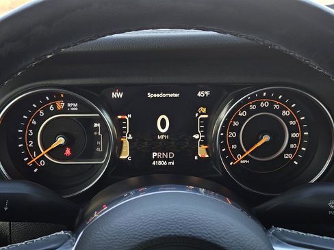 Used 2020 Jeep Gladiator Overland image 18