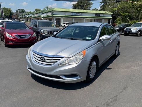 Used 2012 Hyundai Sonata GLS FWD image 5