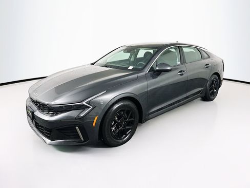 Used 2025 Kia K5 LXS image 3