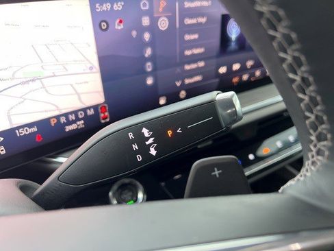 Certified 2025 Buick Envision Preferred image 16