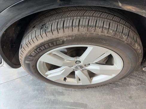 Used 2019 Audi Q5 2.0T Premium Plus w/ Premium Plus Package image 16