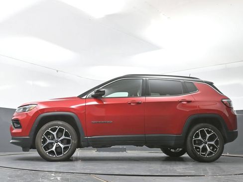 Used 2025 Jeep Compass Limited AWD/4WD image 54