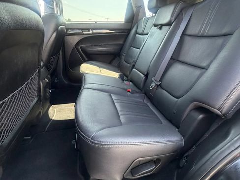 Used 2014 Kia Sorento SX w/ 3rd Row Package AWD/4WD image 37