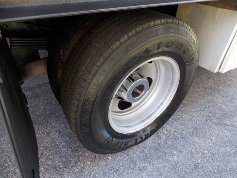 Used 2012 GMC Sierra 3500 SLE w/ SLE Preferred Package image 20