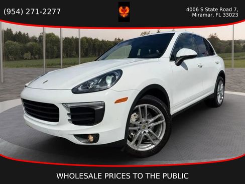 Used 2016 Porsche Cayenne AWD/4WD image 1
