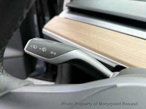 Used 2023 Tesla Model 3 Standard Range RWD image 17