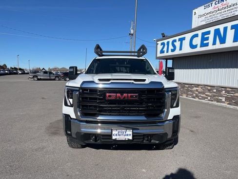 Used 2024 GMC Sierra 3500 Pro w/ 1SA Pro Safety Plus Package AWD/4WD image 2