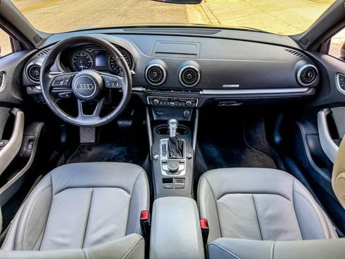 Used 2018 Audi A3 e-tron Premium FWD image 28