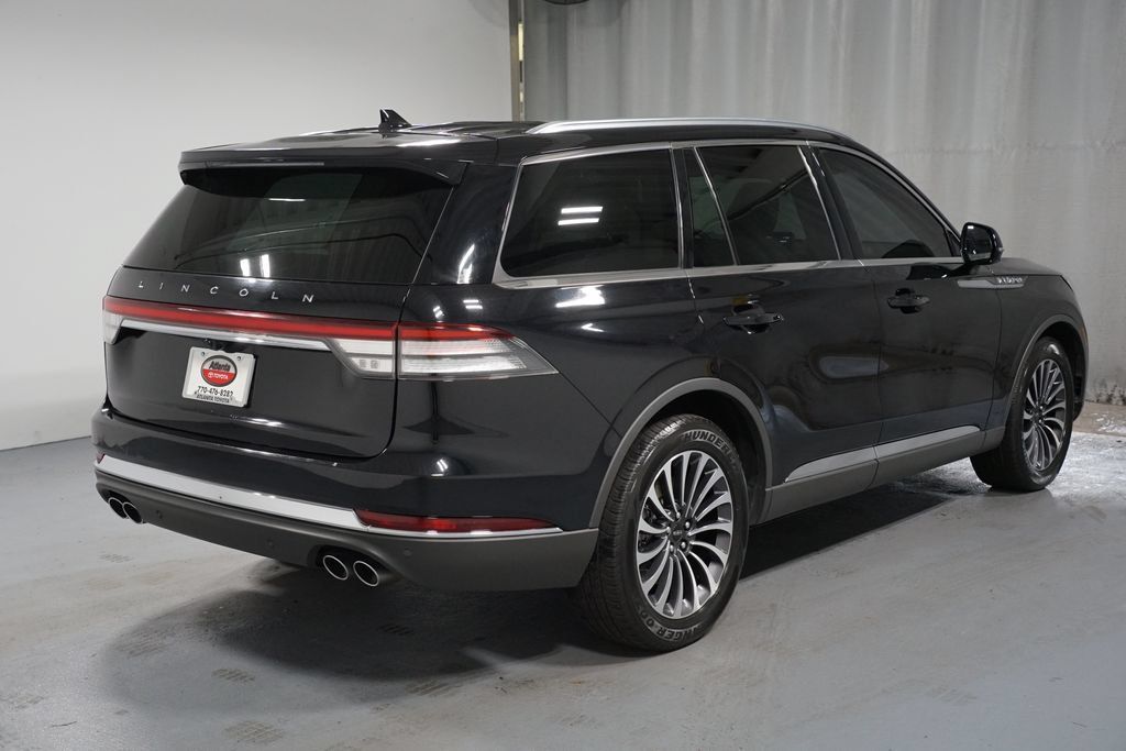 Used 2023 Lincoln Aviator 2WD w/ Premium Package image 8