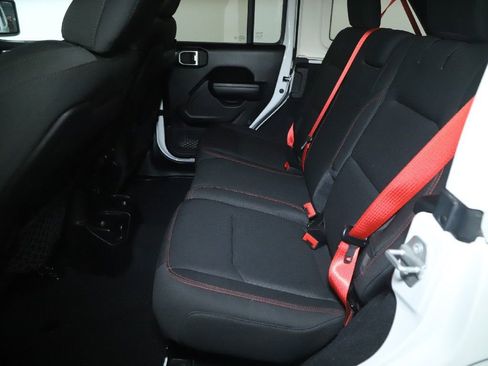 Used 2020 Jeep Wrangler Unlimited Rubicon w/ Quick Order Package 28Y Recon AWD/4WD image 14