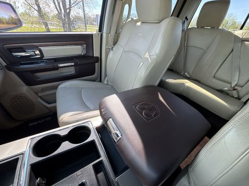 Used 2013 RAM 1500 Laramie w/ Convenience Group image 21