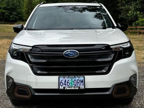 Used 2025 Subaru Forester Sport AWD/4WD image 3