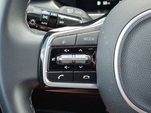 Used 2023 Kia Sorento SX image 27