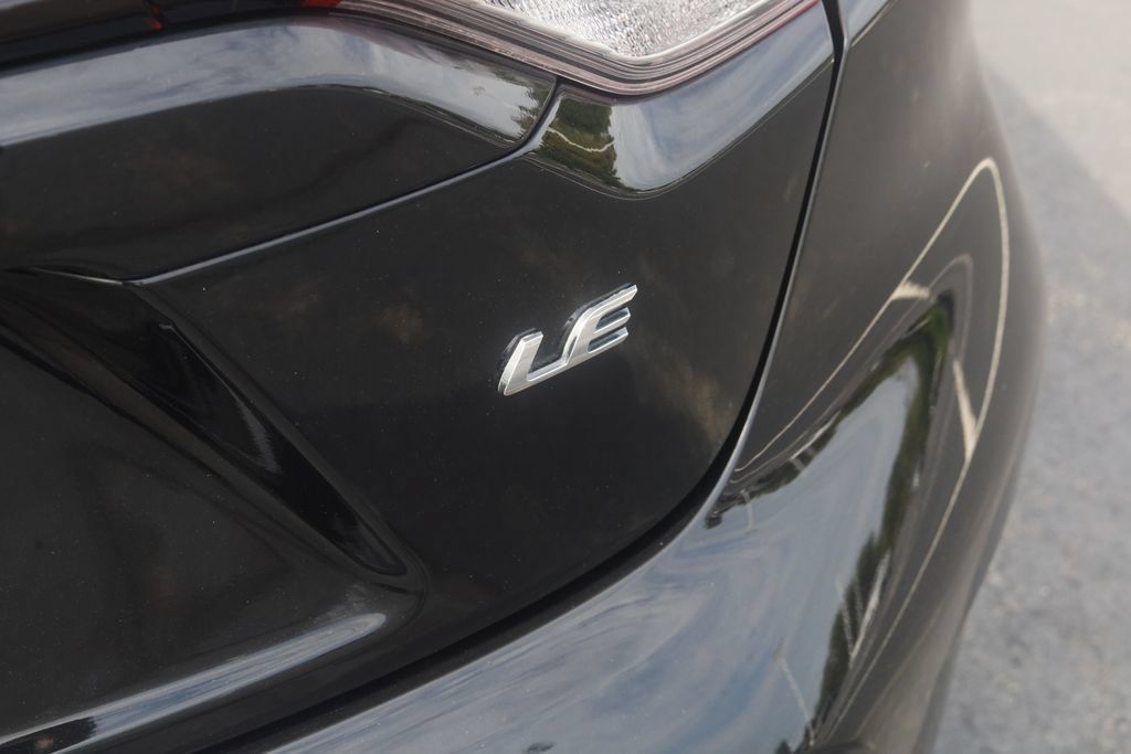 Certified 2024 Toyota Corolla LE FWD image 29