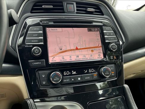 Used 2023 Nissan Maxima Platinum w/ Sport Mat Group FWD image 62