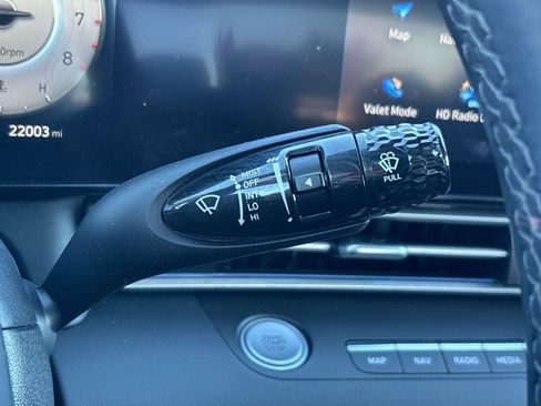 Used 2021 Hyundai Elantra Limited image 30