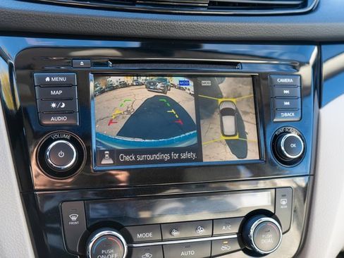 Used 2022 Nissan Rogue Sport SL w/ Premium Package image 30