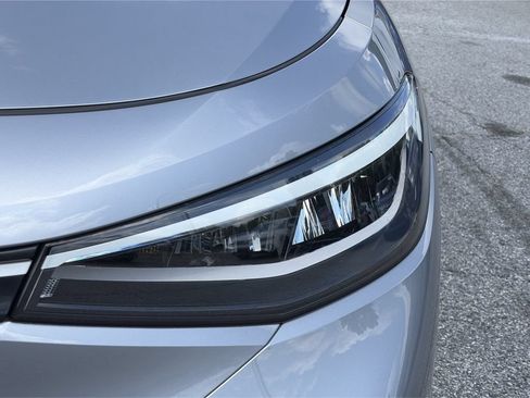 Used 2023 Volkswagen ID.4 Pro RWD image 11
