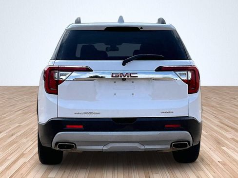 Used 2023 GMC Acadia SLT AWD/4WD image 4