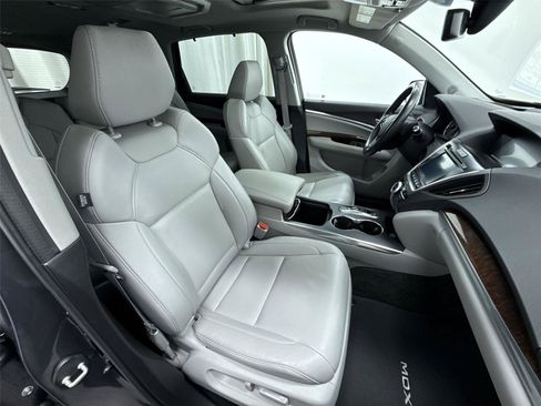 Used 2018 Acura MDX w/ Technology & Entertainment AWD/4WD image 30