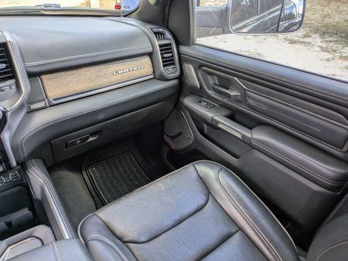 Used 2019 RAM 1500 Limited RWD image 16