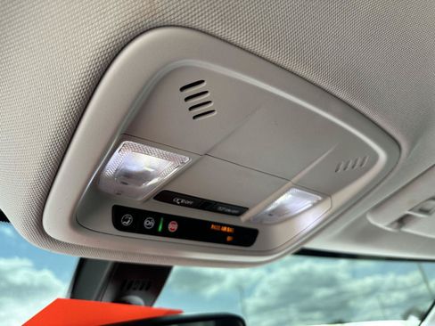 Used 2019 Chevrolet Traverse LS FWD image 30