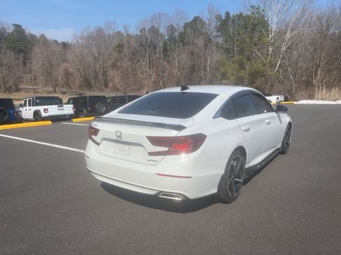 Used 2022 Honda Accord Sport image 6
