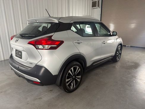 Used 2020 Nissan Kicks SR FWD image 5