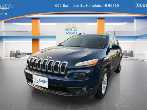 Used 2018 Jeep Cherokee Latitude Plus w/ Comfort/Convenience Group FWD image 1