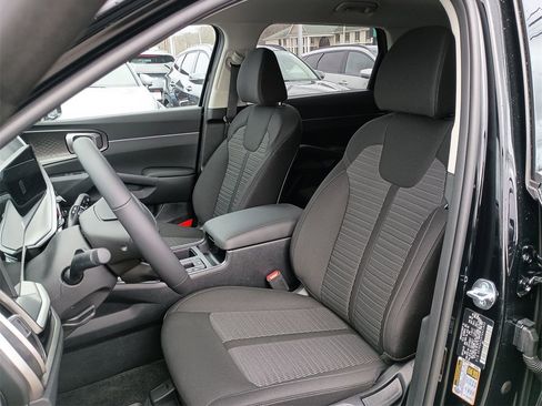 New 2026 Kia Sorento LX image 17