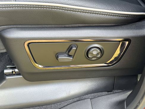 New 2026 RAM 1500 Limited AWD/4WD image 18