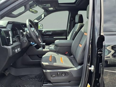New 2026 GMC Sierra 1500 AT4 w/ AT4 Premium Package AWD/4WD image 9