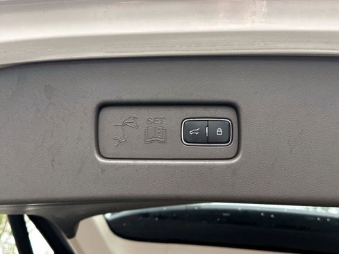 Used 2020 Lincoln Aviator Reserve w/ Equipment Group 202A image 13