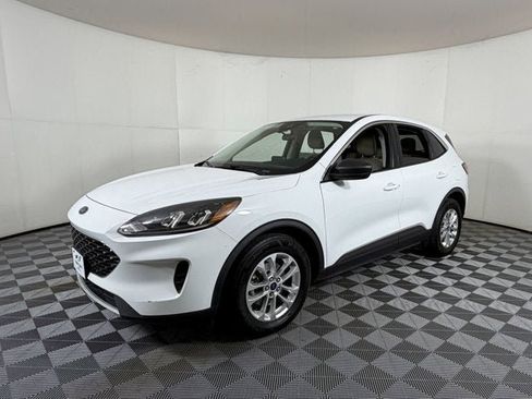 Used 2022 Ford Escape SE w/ Convenience Package image 2