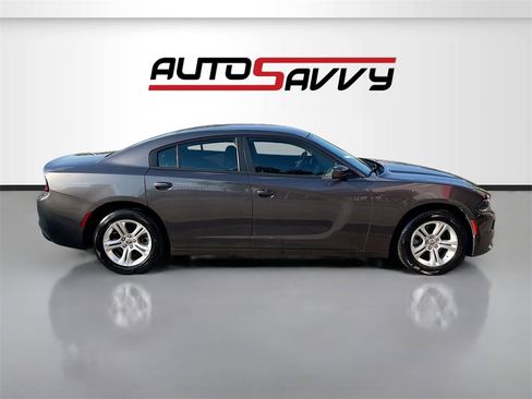 Used 2022 Dodge Charger SXT image 8
