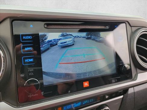 Used 2016 Toyota Tacoma Limited w/ Towing Package RWD image 24