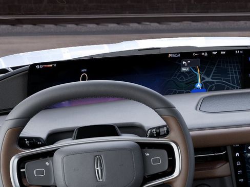New 2027 Lincoln Navigator Reserve AWD/4WD image 13