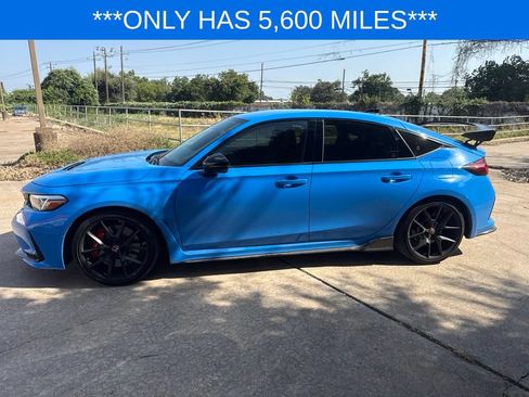 Used 2025 Honda Civic Type R image 8