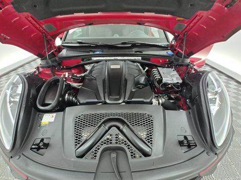 Certified 2023 Porsche Macan S AWD/4WD image 27
